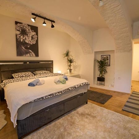 Downtown Secret Apartment Zagreb Exterior foto