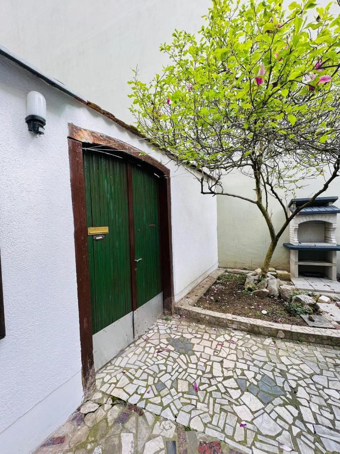Downtown Secret Apartment Zagreb Exterior foto