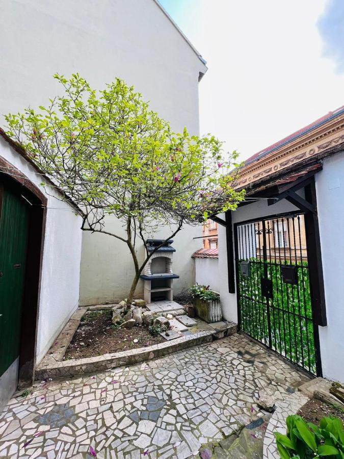 Downtown Secret Apartment Zagreb Exterior foto